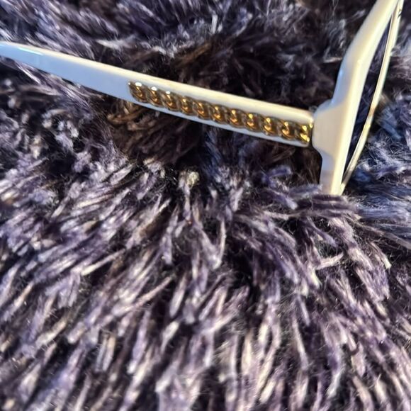 Tahari  sunglasses main image 4